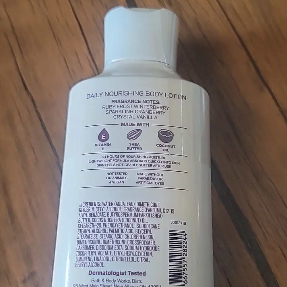 Bath and body works winterberry wonder nourishing body lotion HOLIDAY EDITION